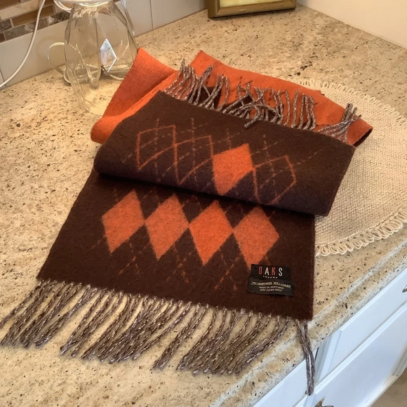 Daks Wool & Cashmere Argyle Fringe Scarf Made in Scotland Brown and Oran… - Picture 1 of 6